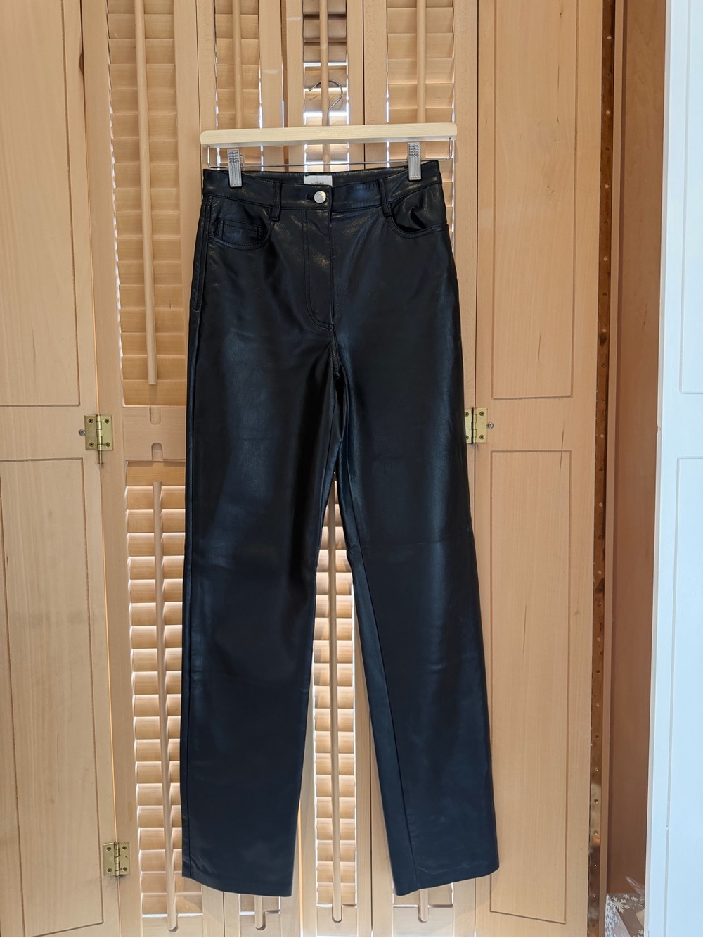 Wilfred (Aritzia) Vegan Leather Melina Pant in Black
